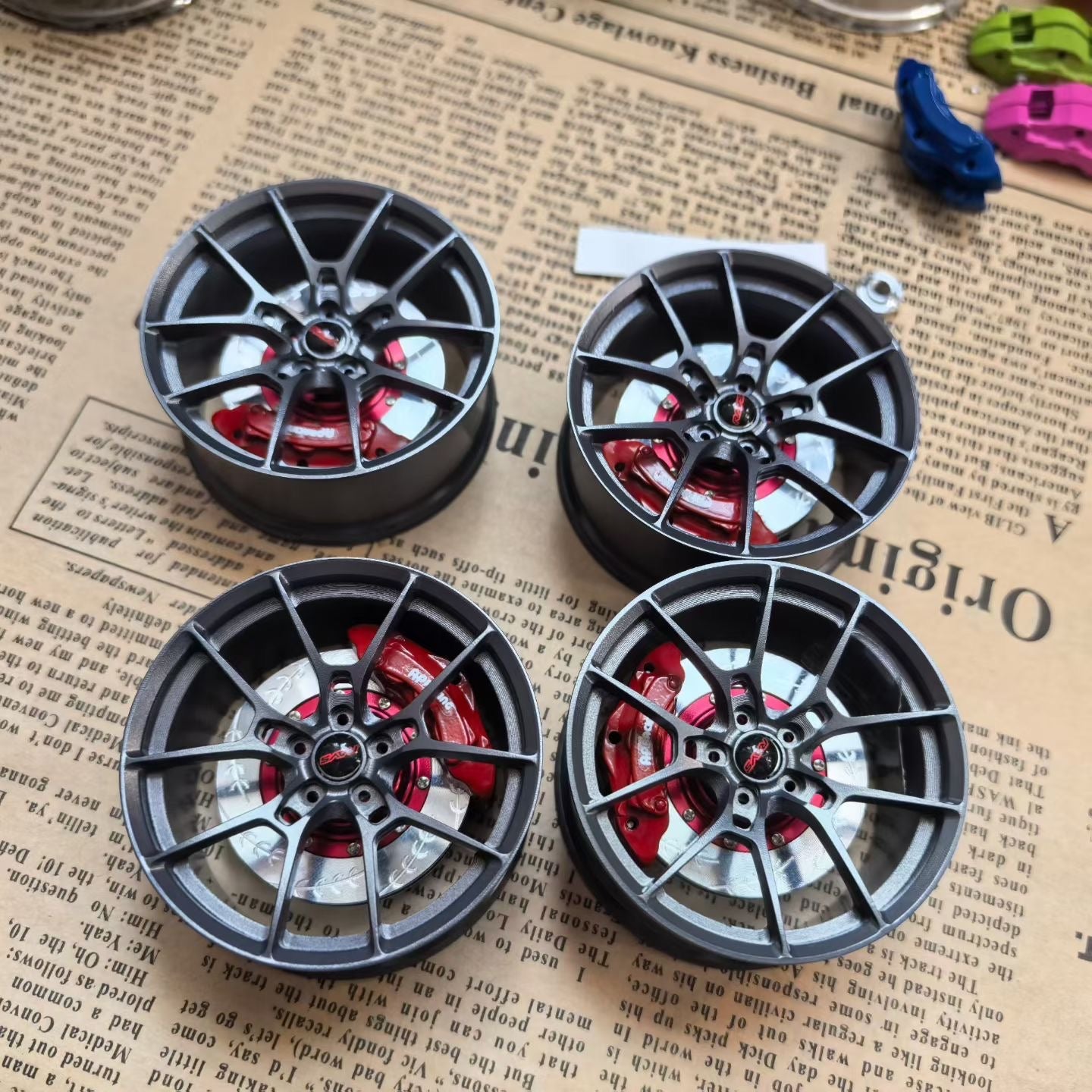 Miniature Wheel Air Freshener Rays G025